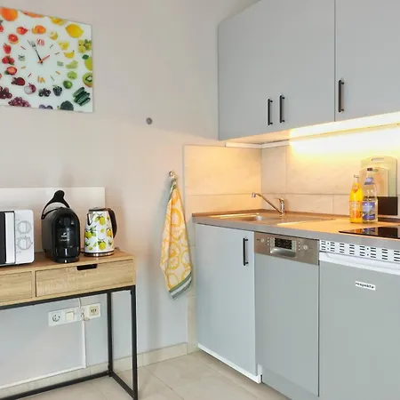 Relax - Yellow Mit Pool Und Sauna Appartement